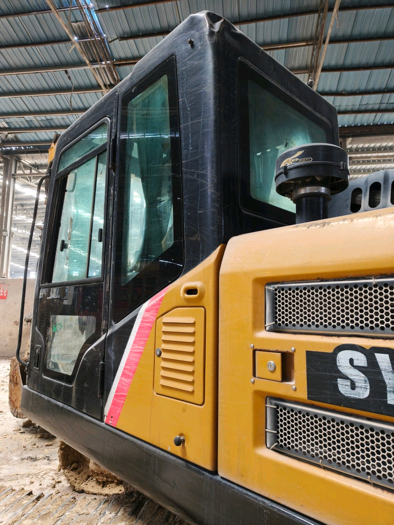 Excavadora SY135C Sany