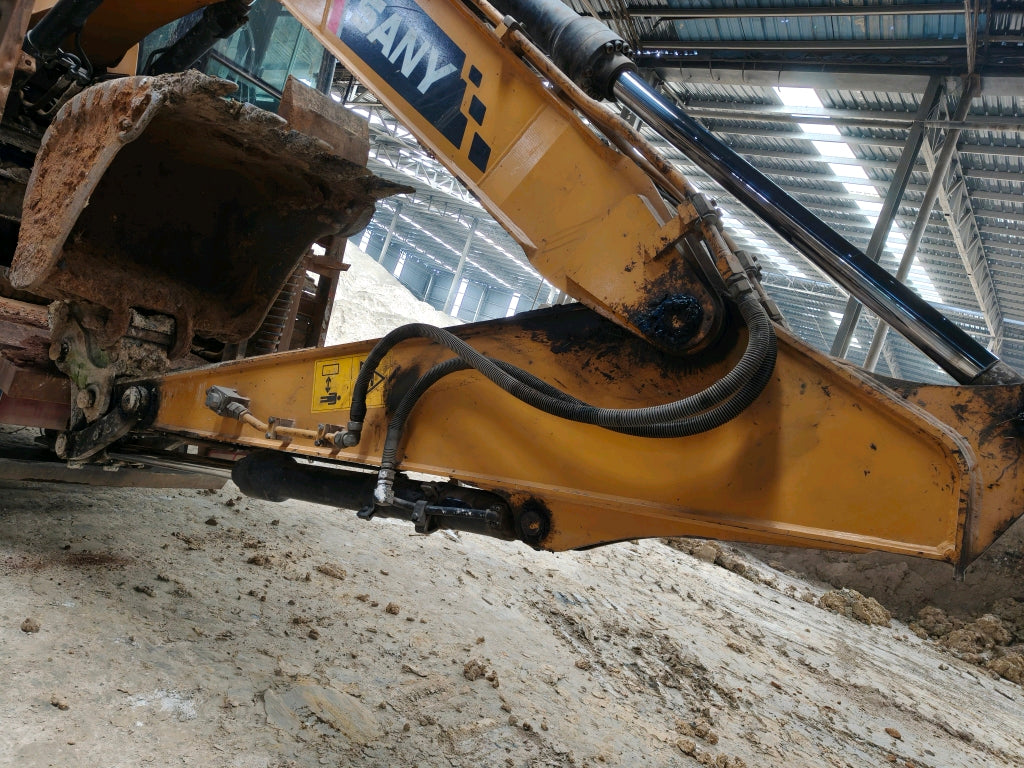 Excavadora SY135C Sany