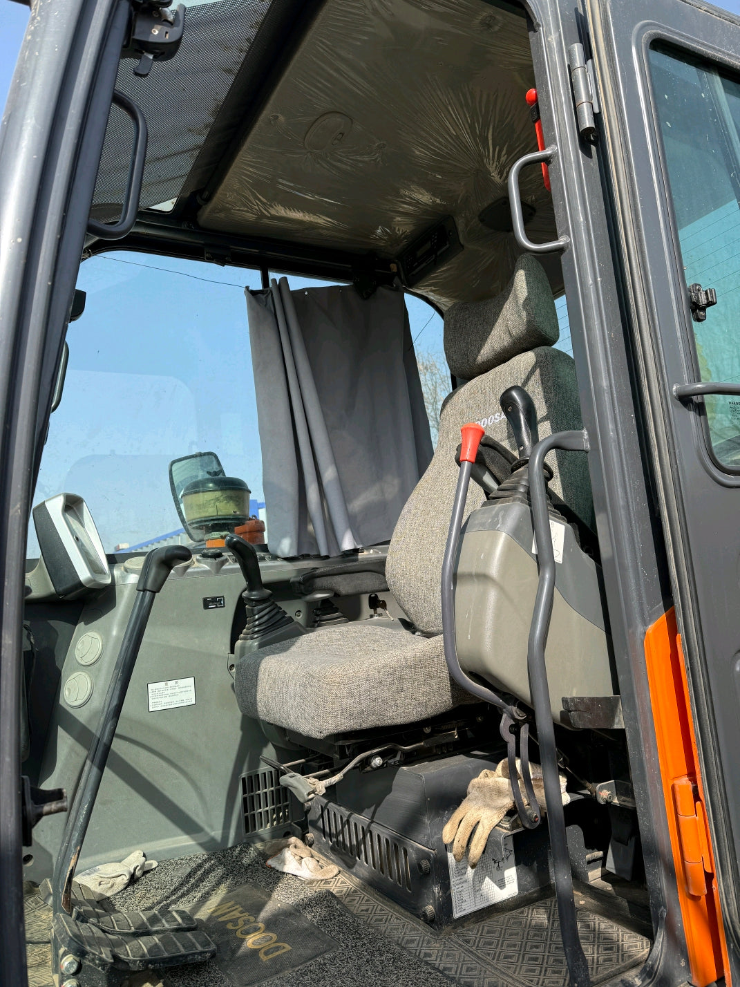 Excavadora DX60E-9CN Doosan