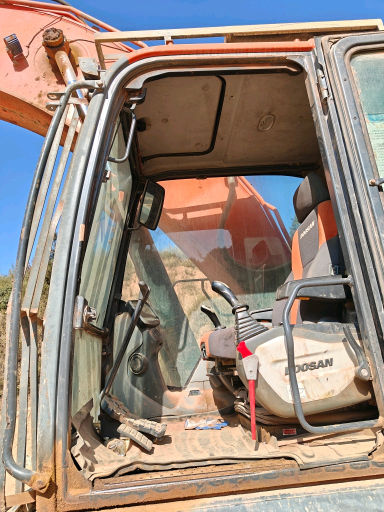 Excavadora DX380LC-9C Doosan