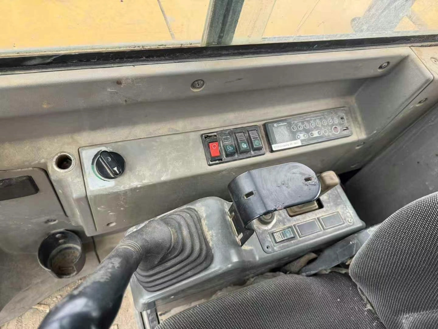 Excavadora CLG906E Liugong