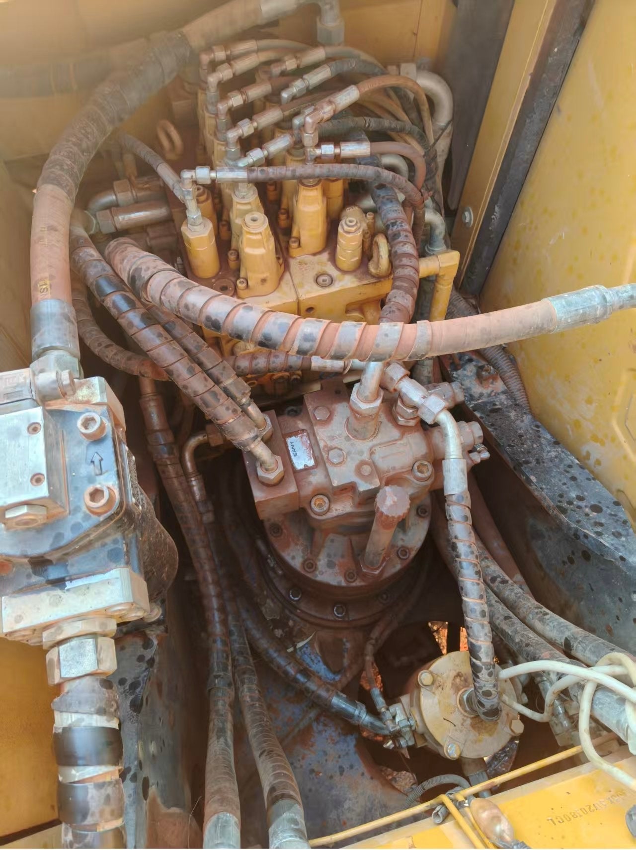 Excavadora SY135C Sany
