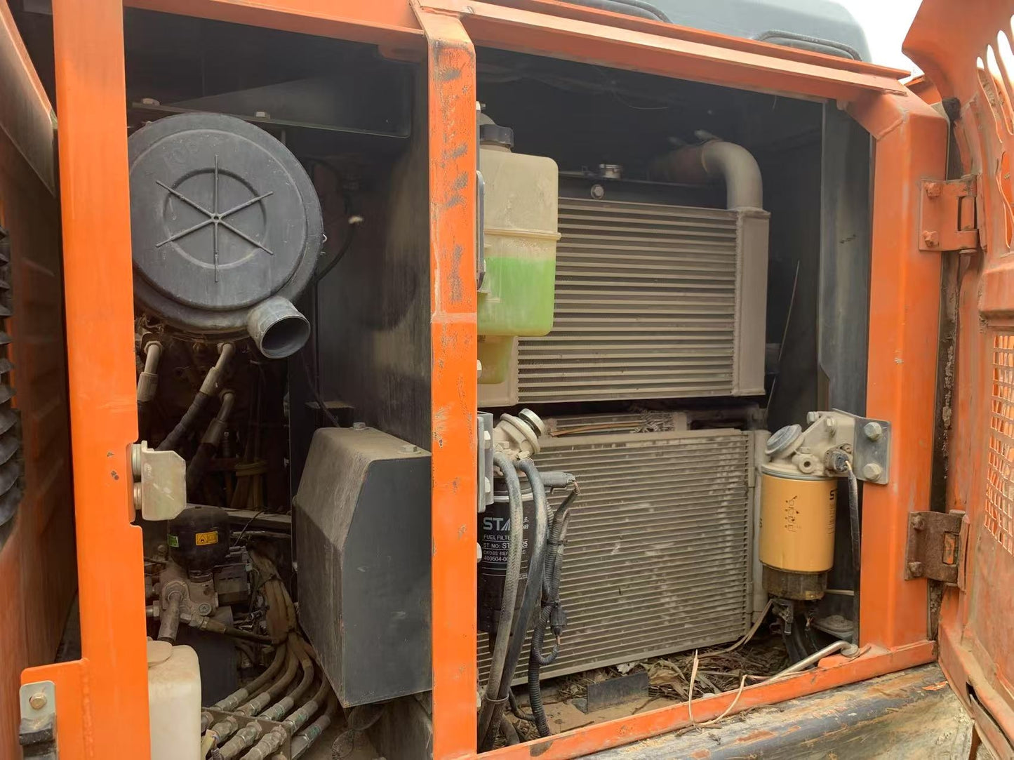Excavadora DX130-9CN Doosan