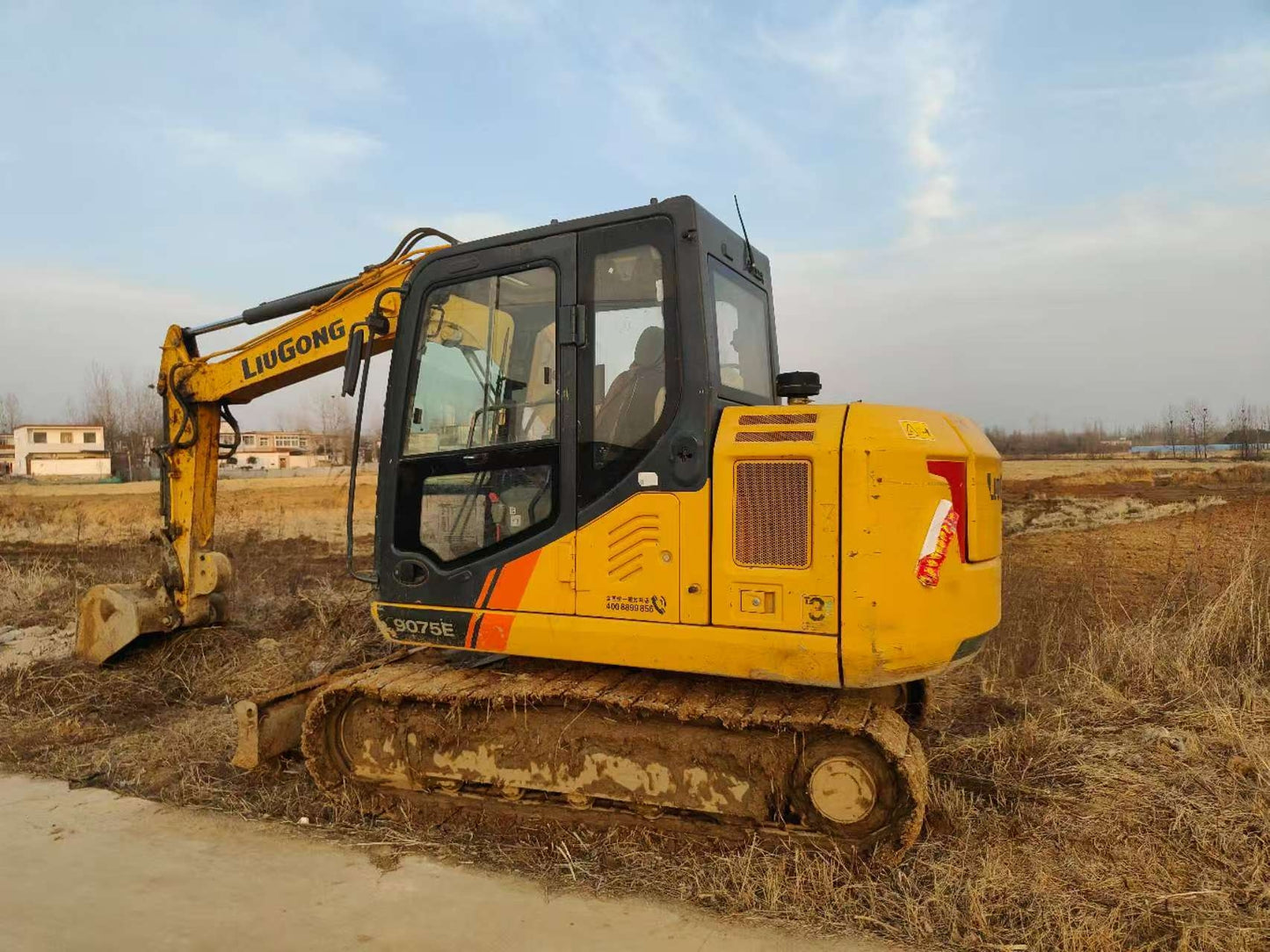 Excavadora CLG9075E Liugong