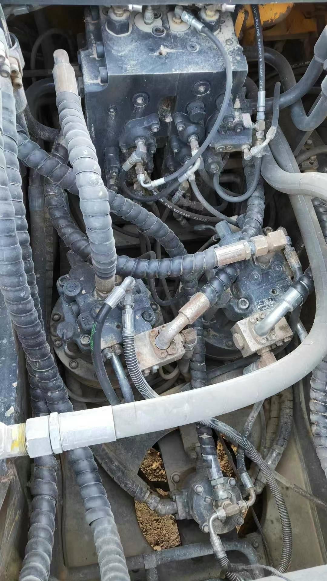 Excavadora R495LVS Hyundai