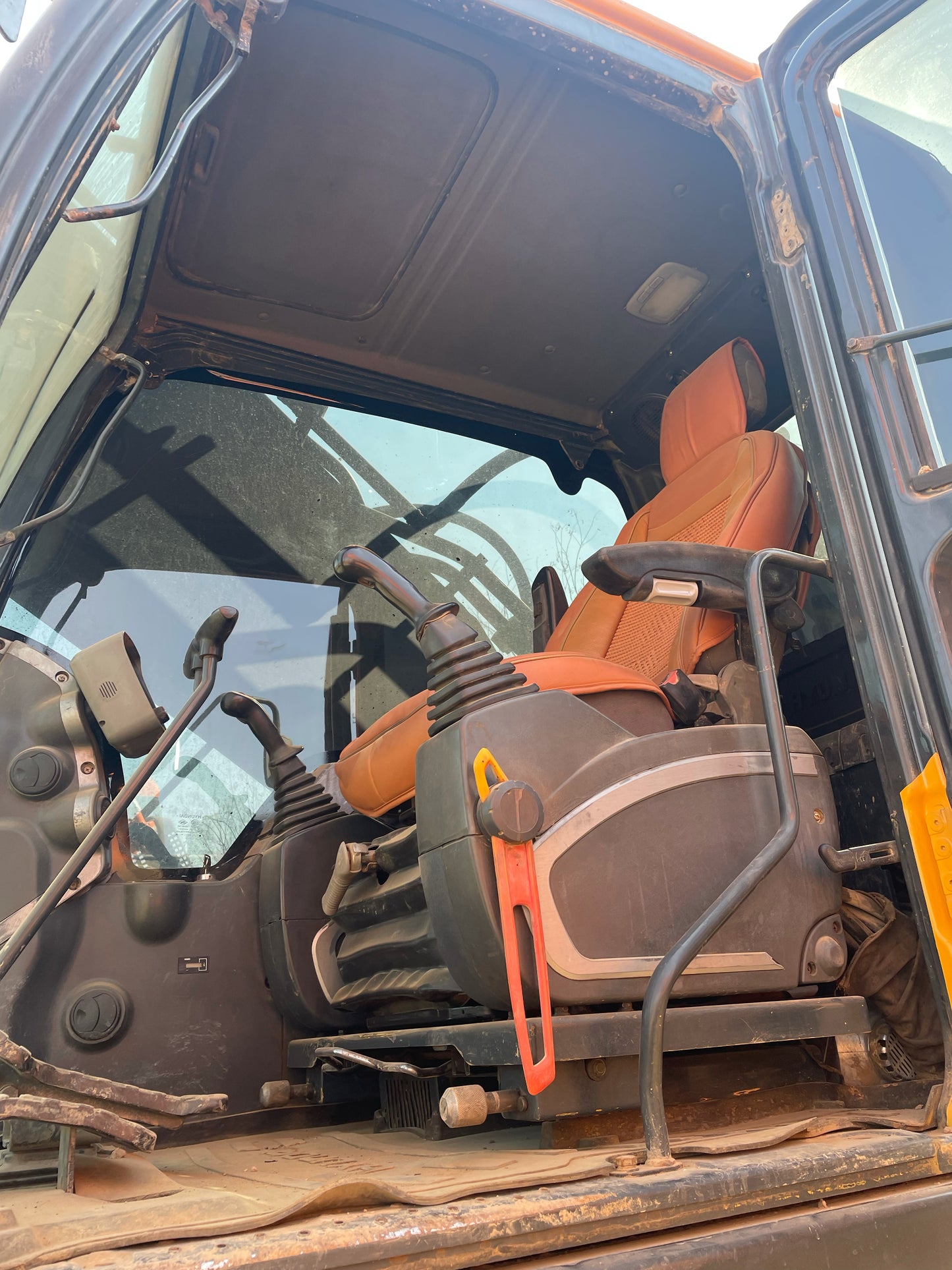 Excavadora R495LVS Hyundai