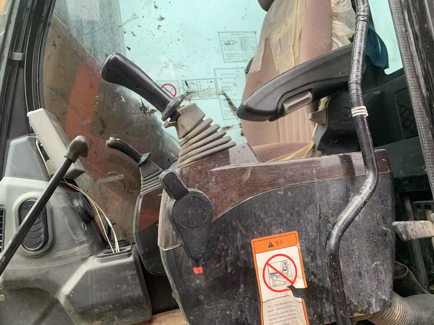 Excavadora SY135C Sany