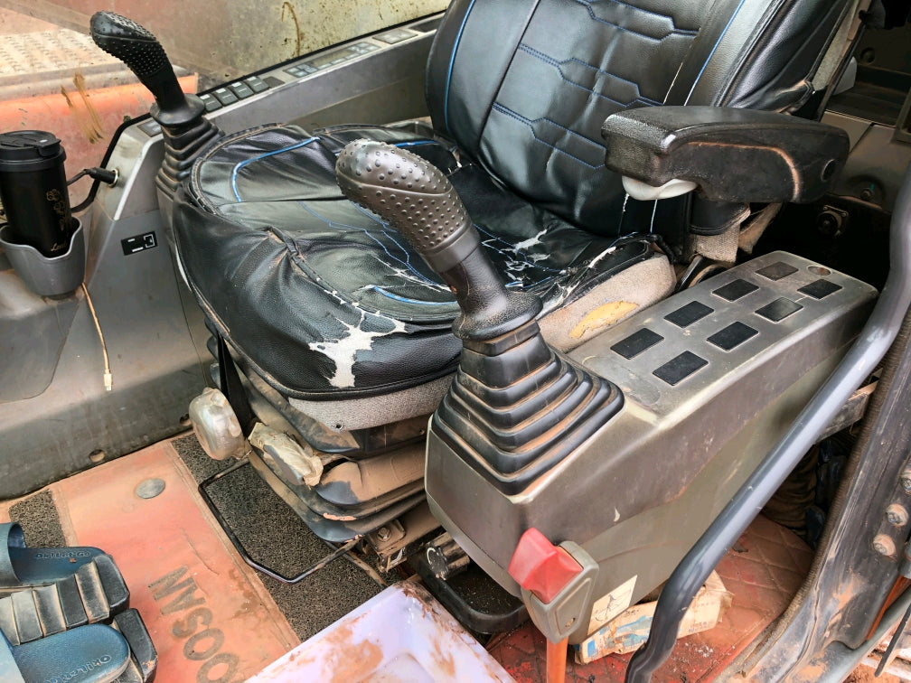 Excavadora DX215-9C Doosan
