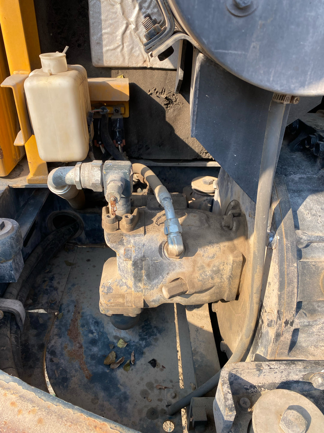 Excavadora HX60 Hyundai