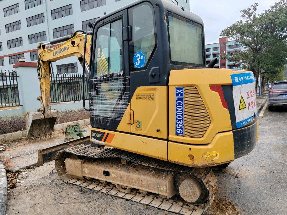 Excavadora CLG906F Liugong