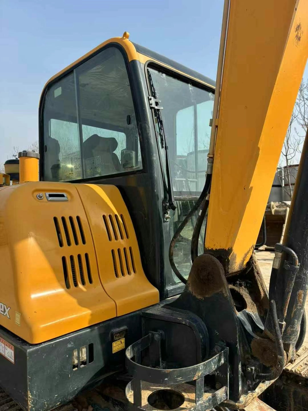 Excavadora R60VS Hyundai
