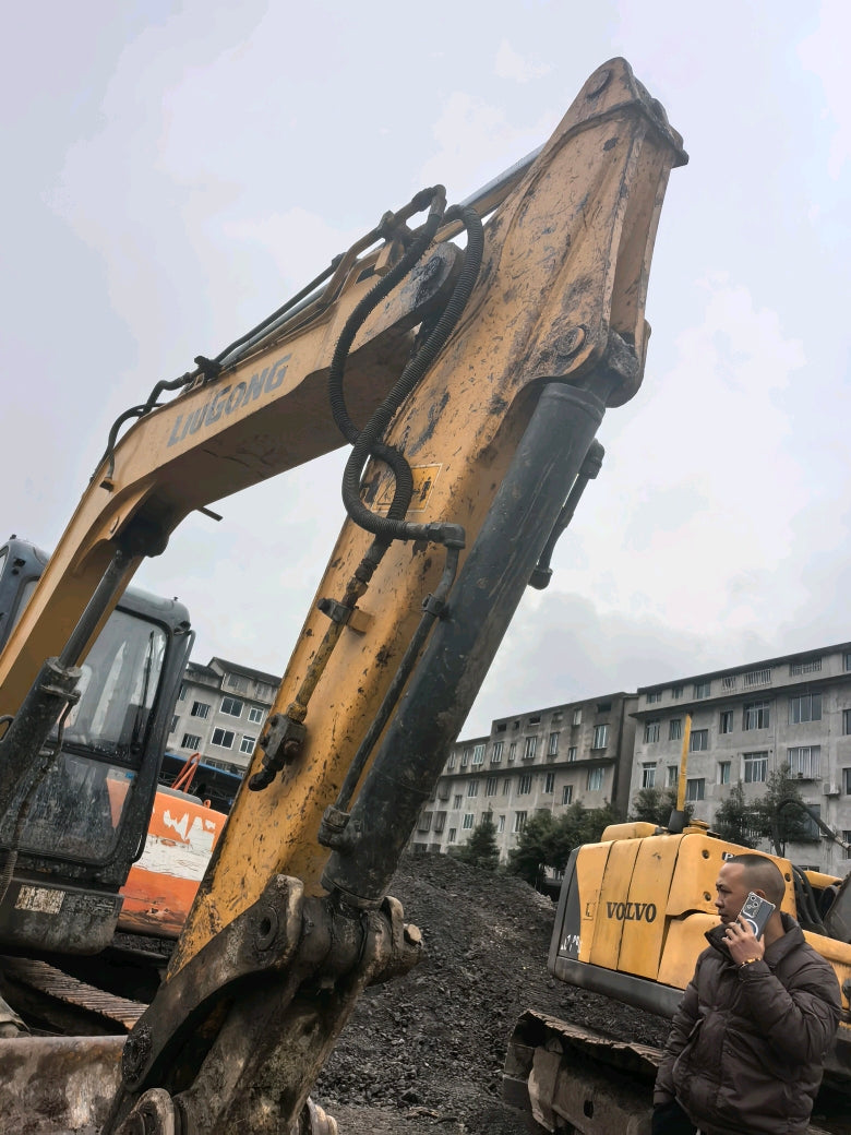 Excavadora CLG906E Liugong