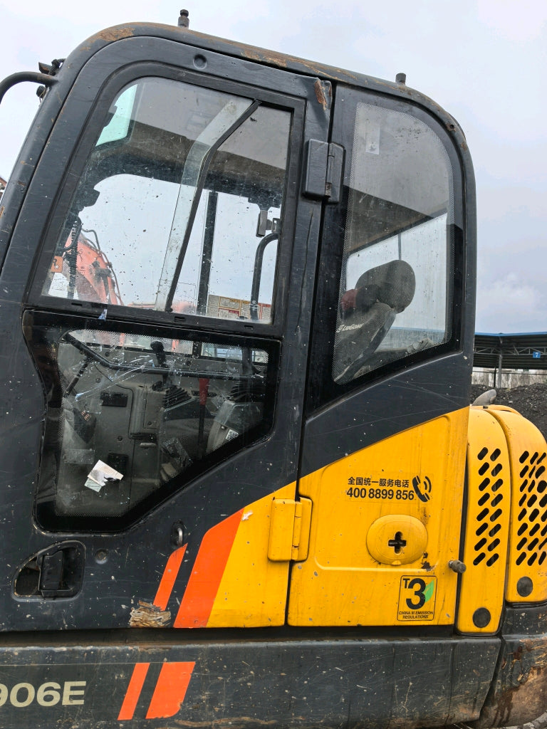 Excavadora CLG906E Liugong