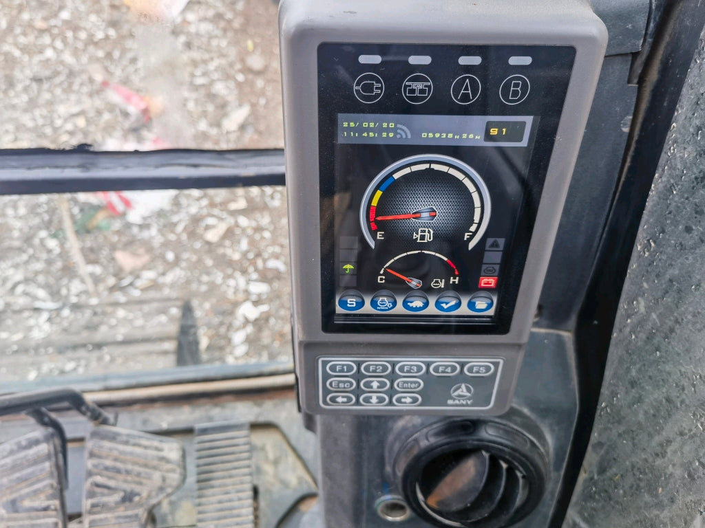 Excavadora SY135C Sany