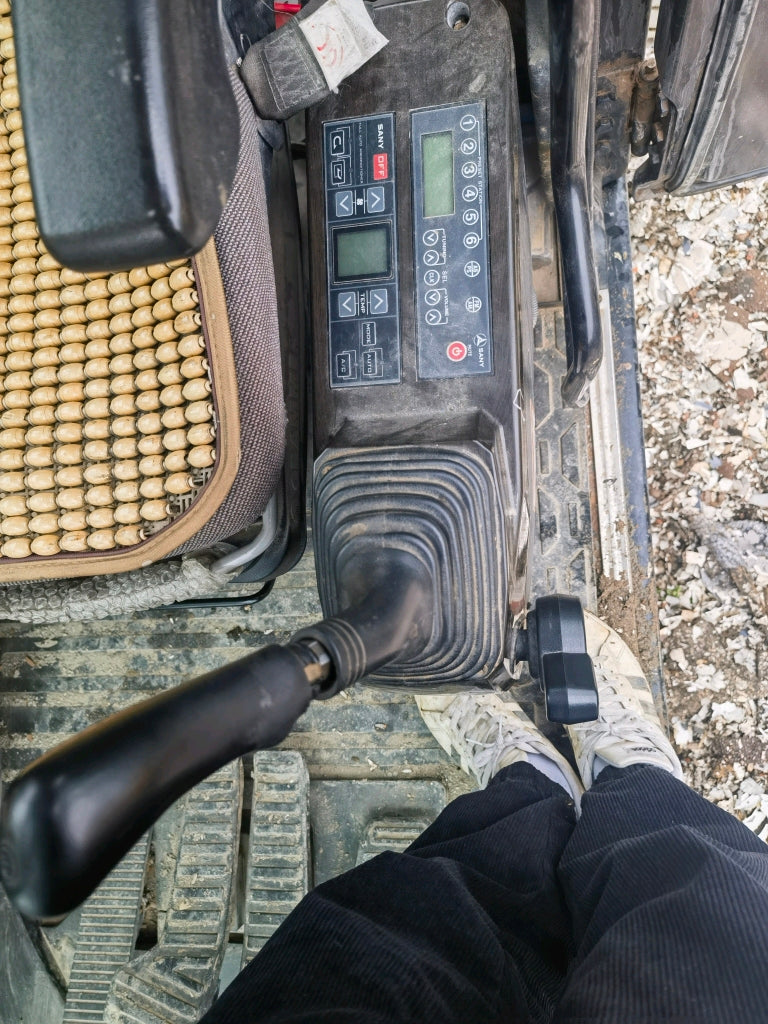 Excavadora SY135C Sany