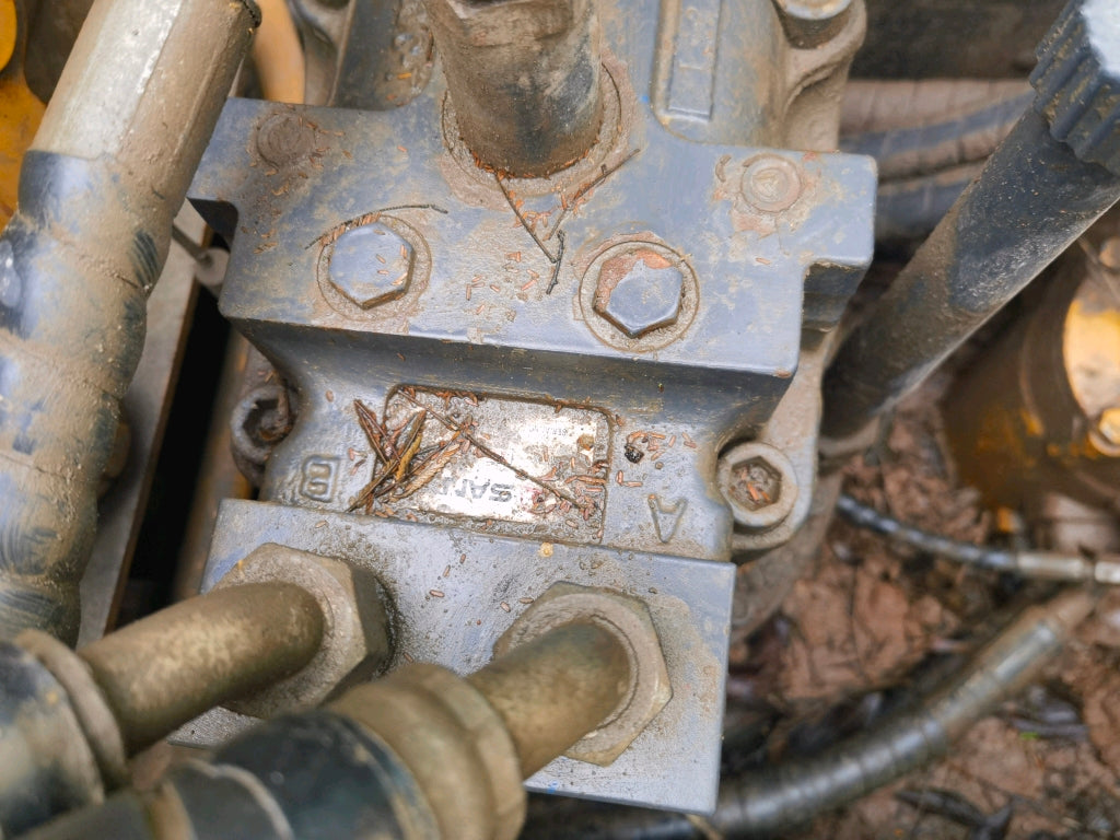 Excavadora SY135C Sany