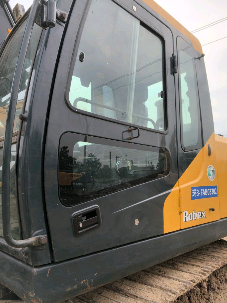 Excavadora R215LVS Hyundai