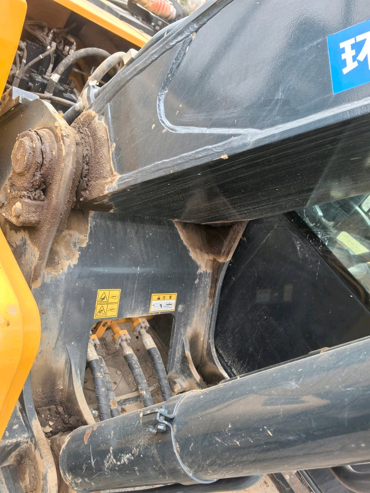 Excavadora R215LVS Hyundai