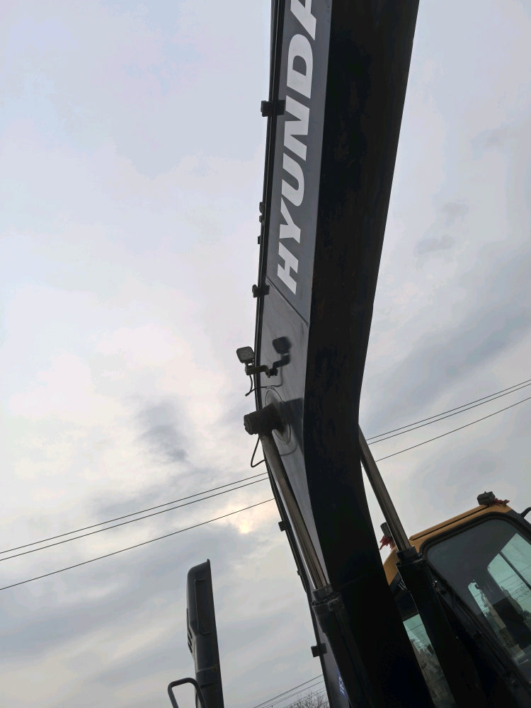 Excavadora R215LVS Hyundai