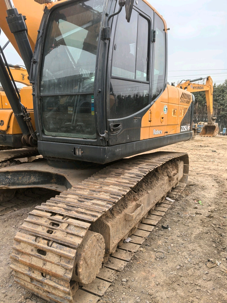 Excavadora R225LVS Hyundai