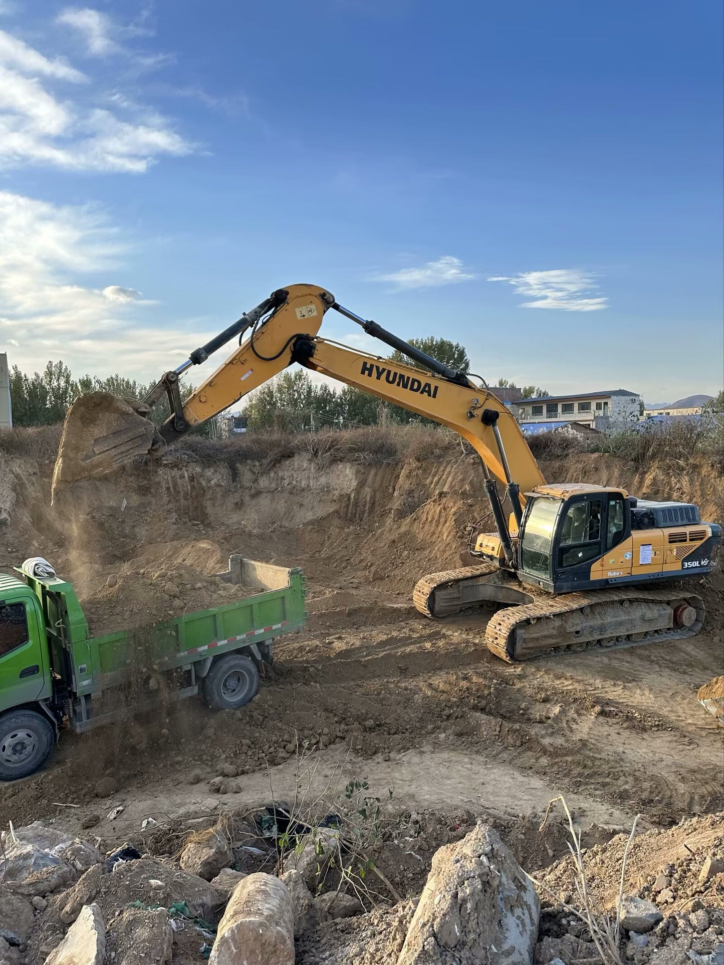 Excavadora R350LVS Hyundai
