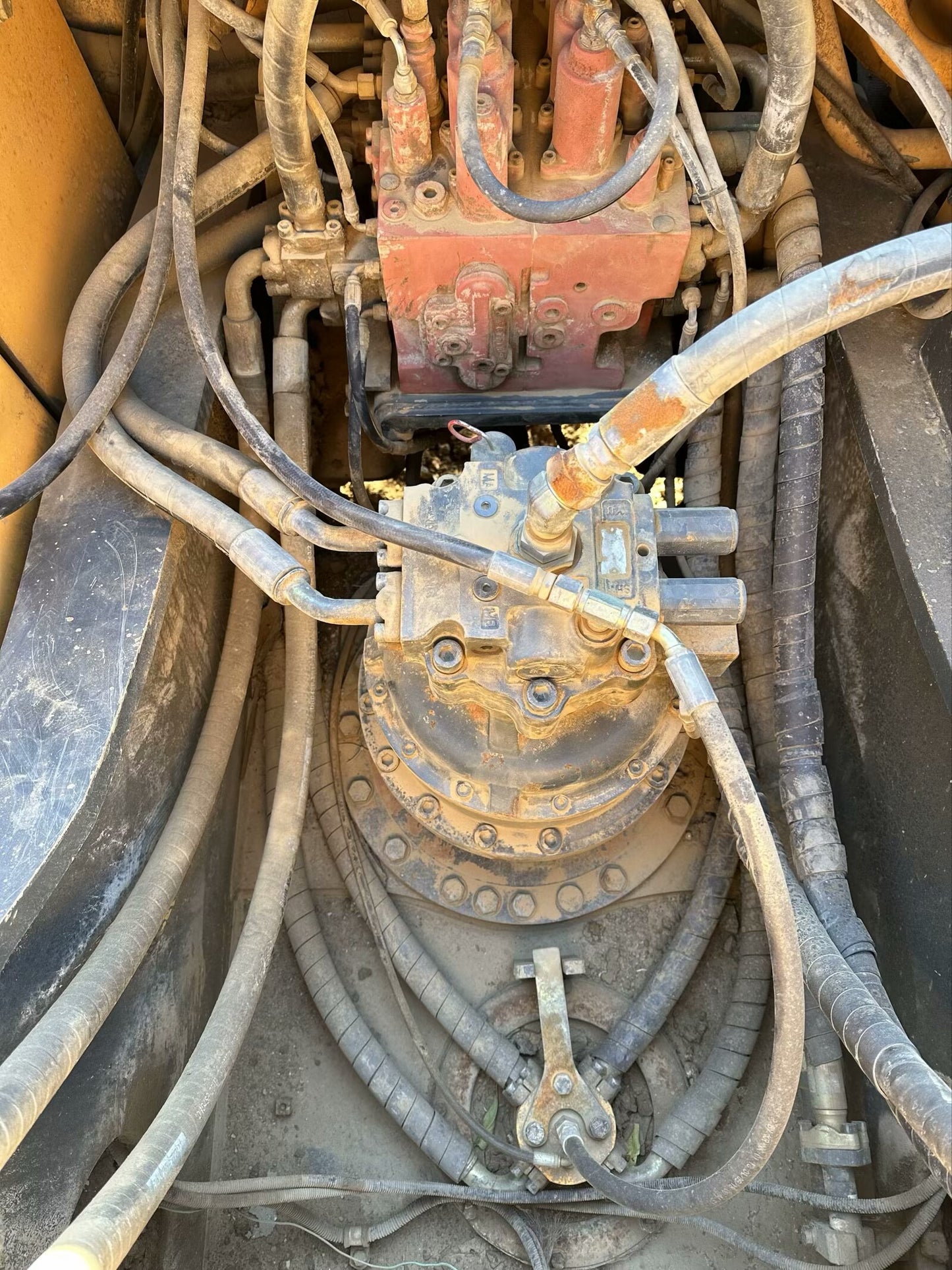 Excavadora R350LVS Hyundai