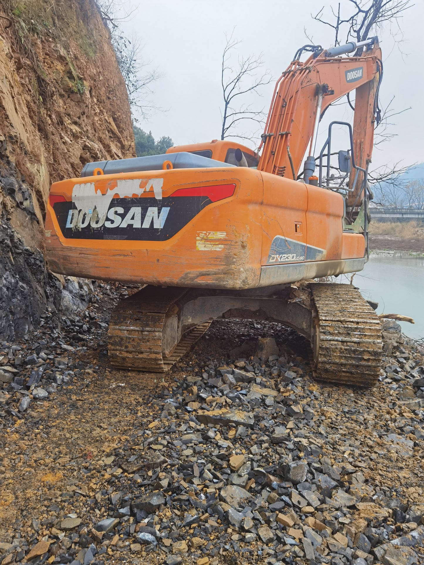 Excavadora DX215-9CN Doosan