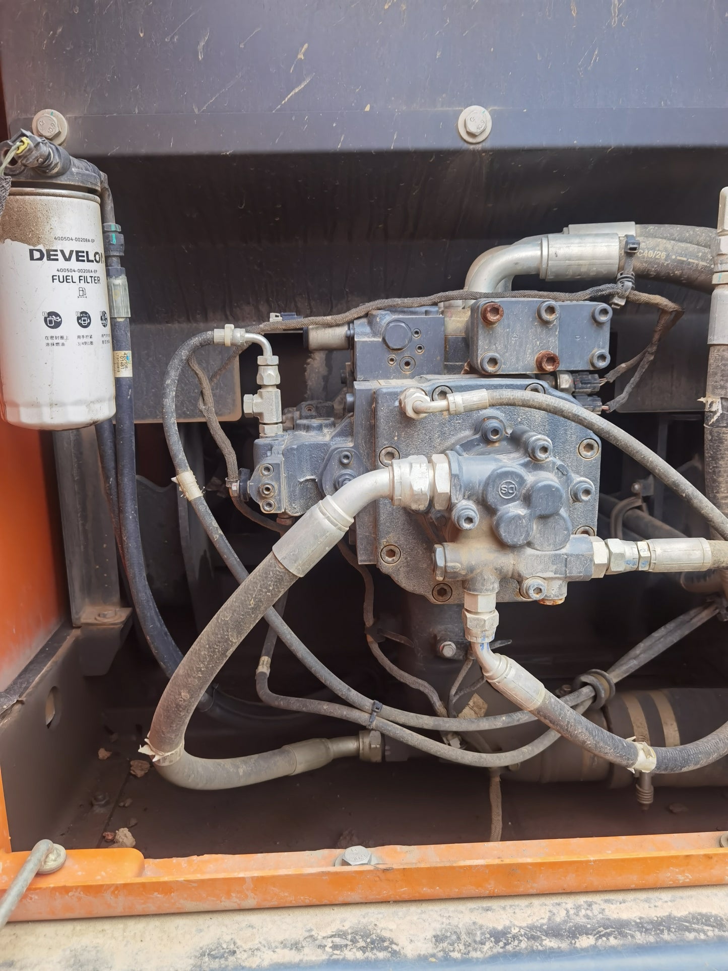 Excavadora DX215-9CN Doosan