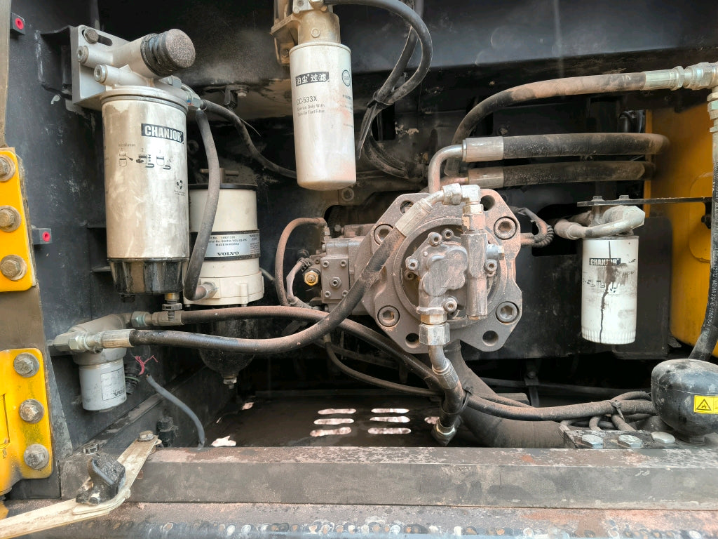 Excavadora EC250D Volvo