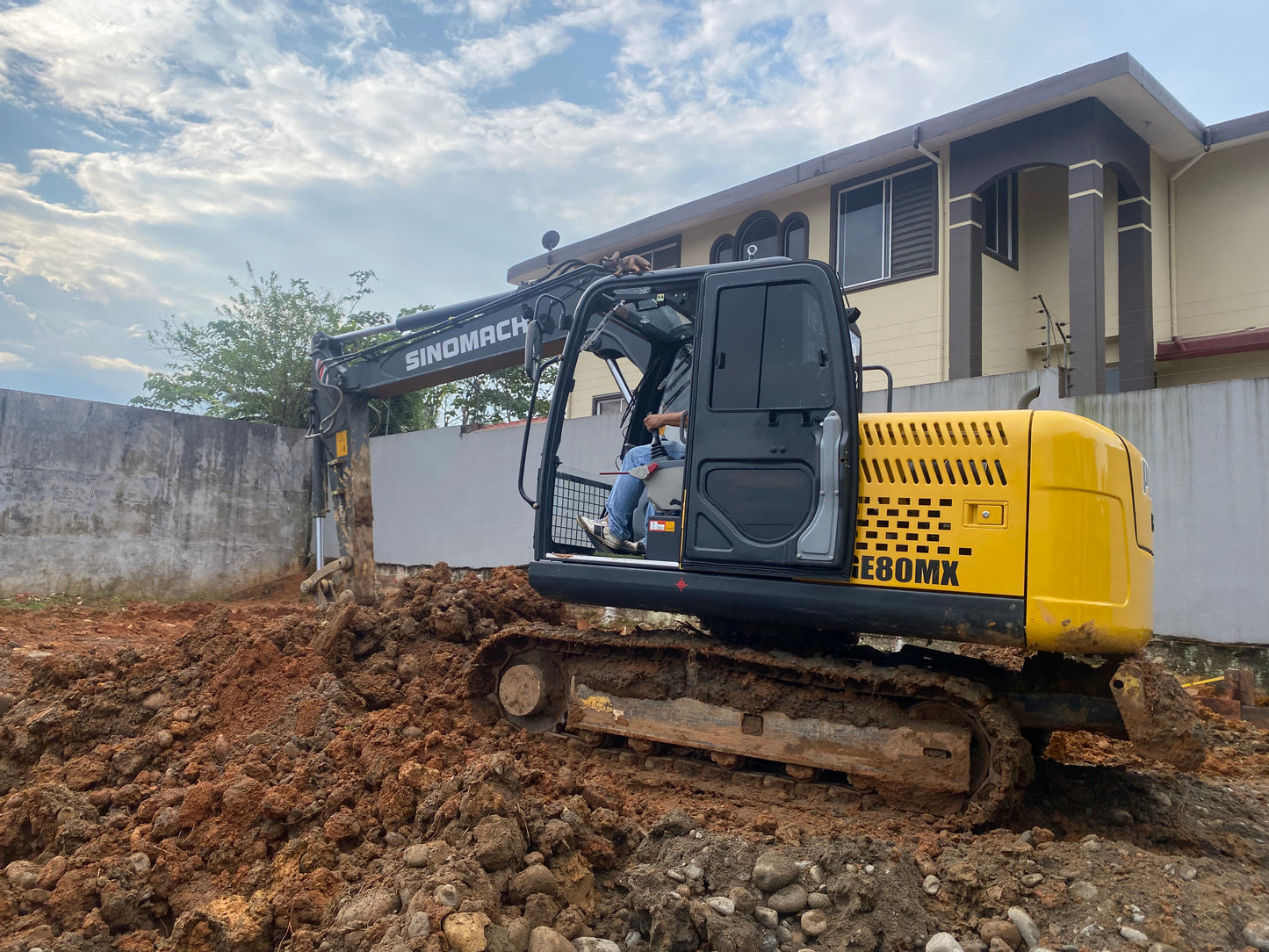Excavadora GE80MX Sinomach