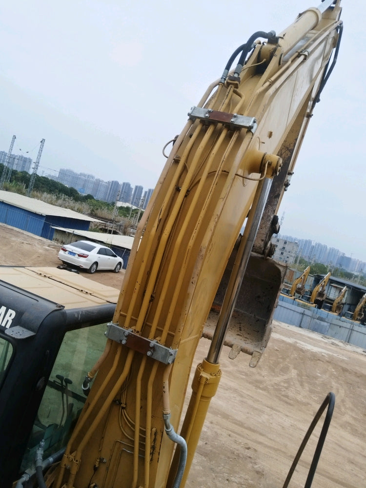 Excavadora R275LVS Hyundai