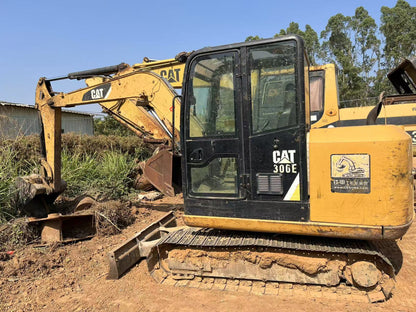 Excavadora 305.5E Caterpillar