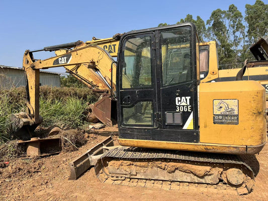 Excavadora 305.5E Caterpillar