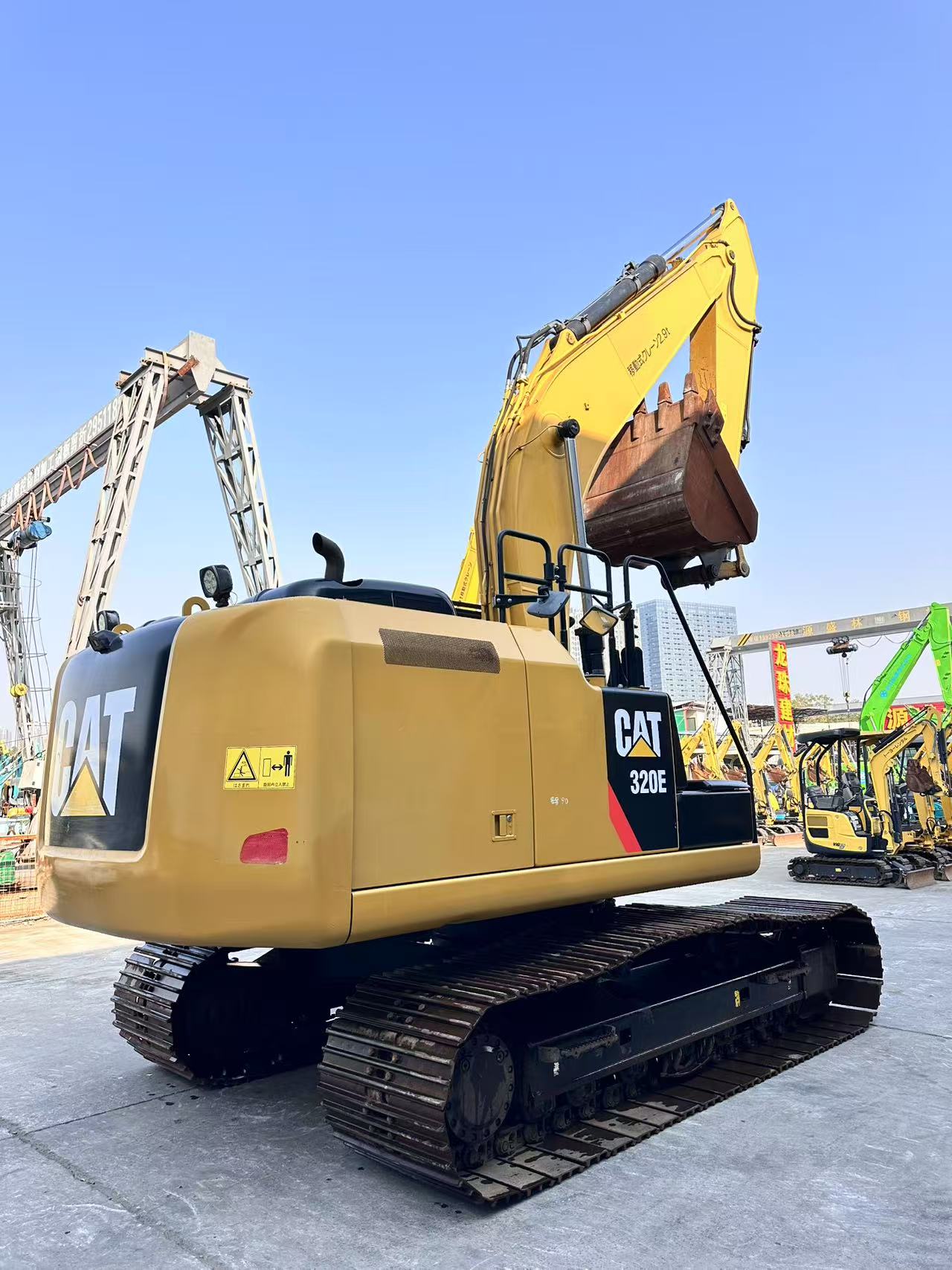 Excavadora 320E Caterpillar