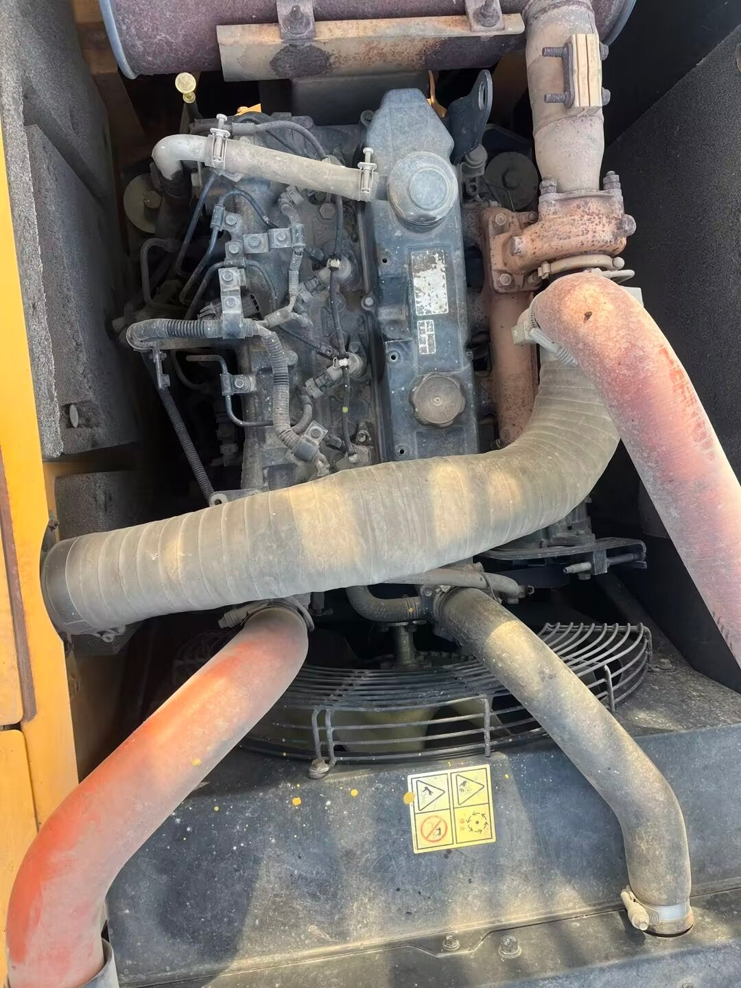 Excavadora R130VS Hyundai