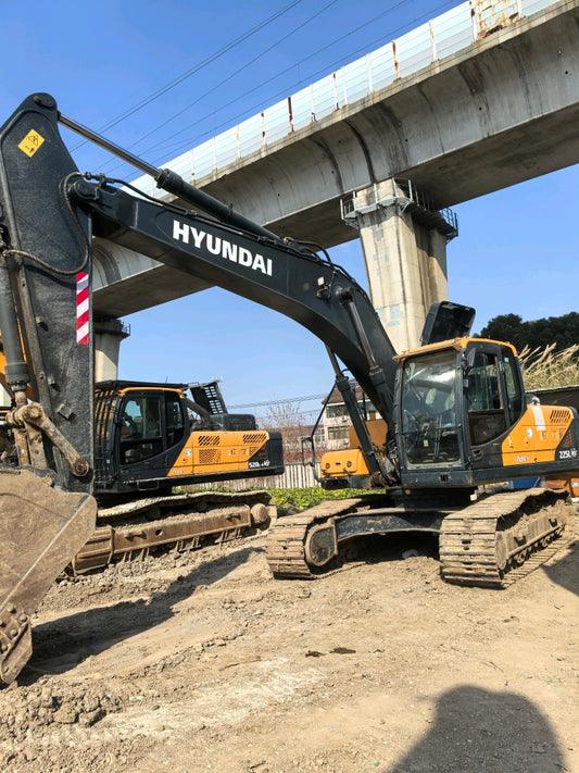 Excavadora R225LVS Hyundai