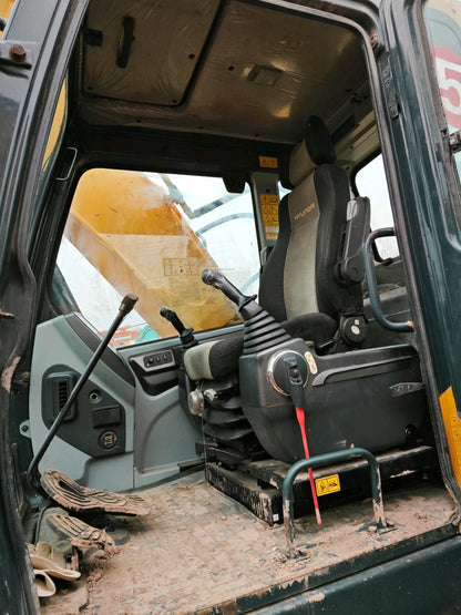 Excavadora R215VS Hyundai