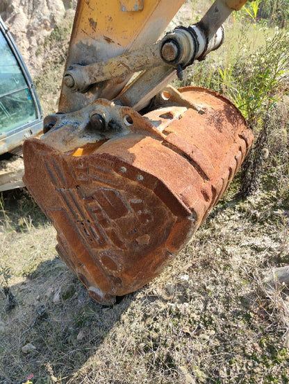 Excavadora R225LVS Hyundai