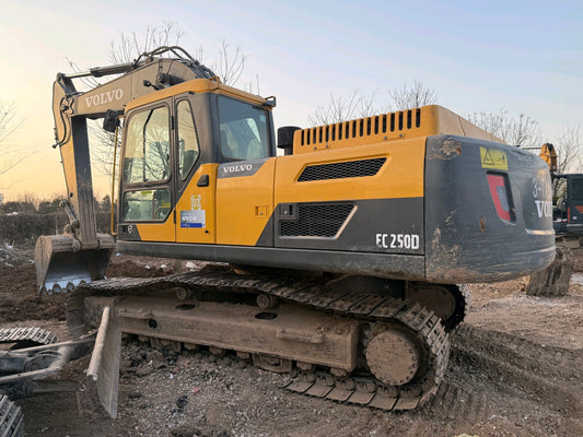Excavadora EC250DL Volvo
