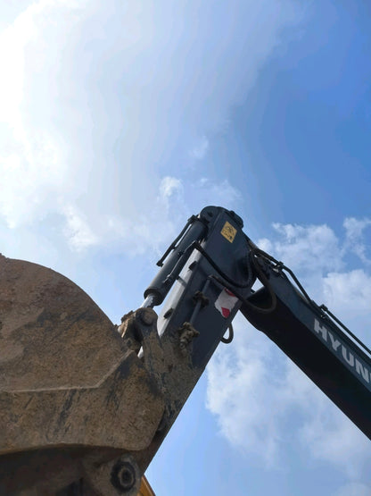 Excavadora HX75DN Hyundai