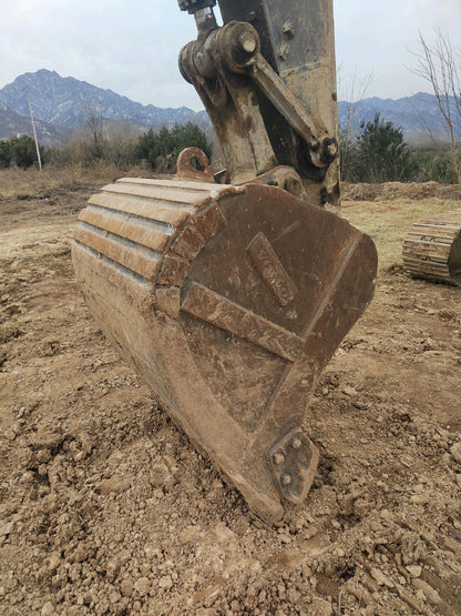 Excavadora EC220D Volvo