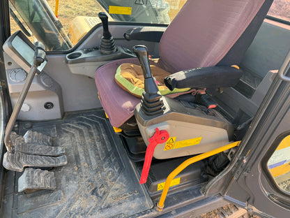 Excavadora EC220D Volvo