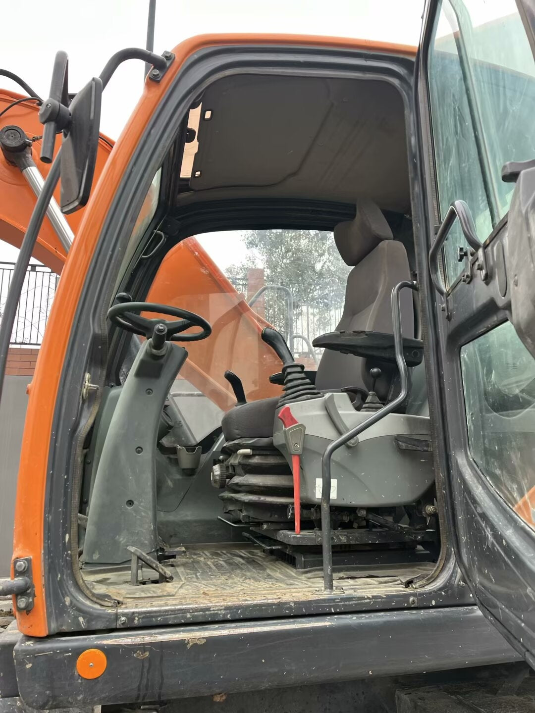 Excavadora DX150WE-9CN Doosan