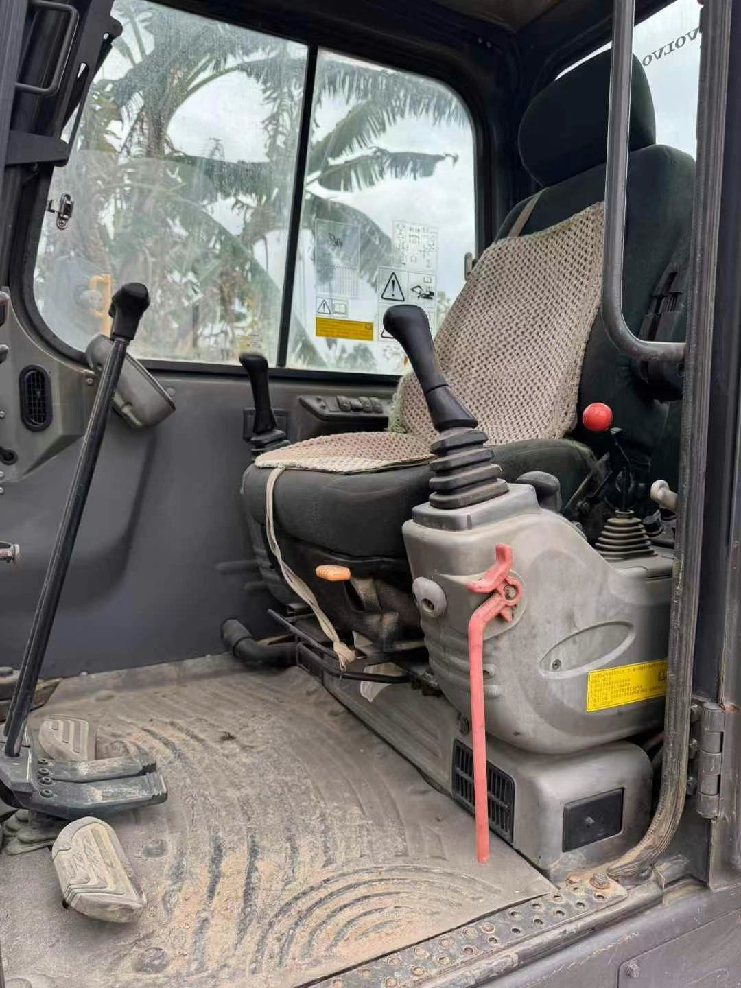 Excavadora EC55D Volvo