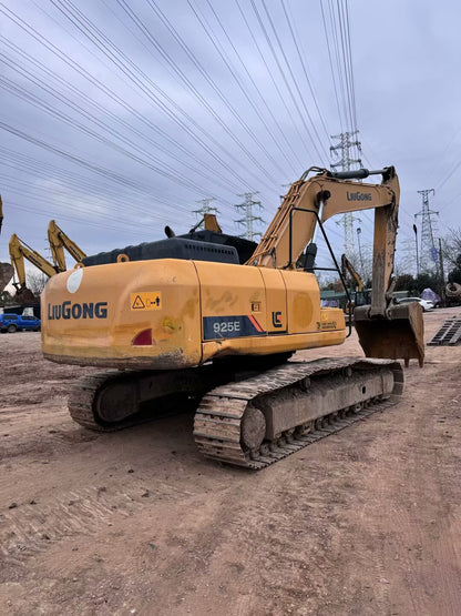 Excavadora CLG925E Liugong