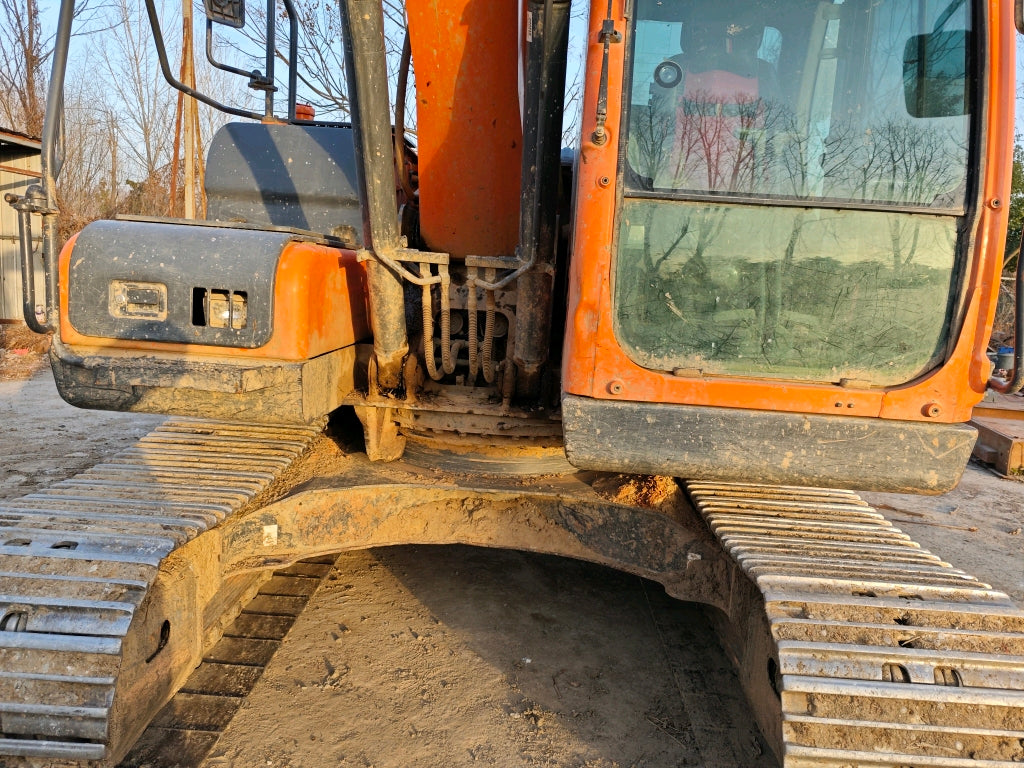 Excavadora DX130-9CN Doosan