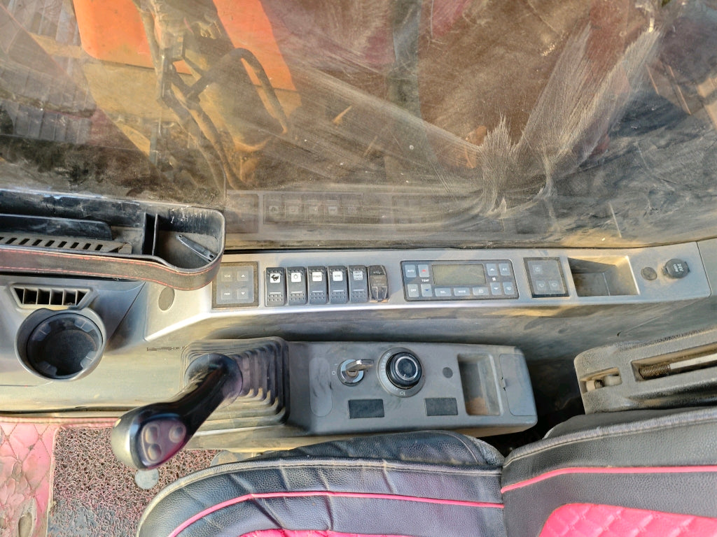 Excavadora DX130-9CN Doosan