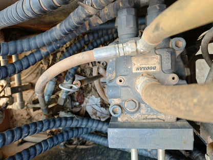 Excavadora DX130-9CN Doosan