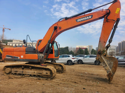 Excavadora DX215-9C Doosan