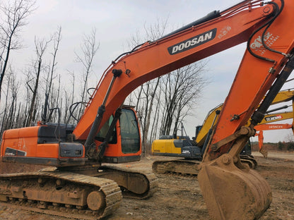 Excavadora DX215-9C Doosan
